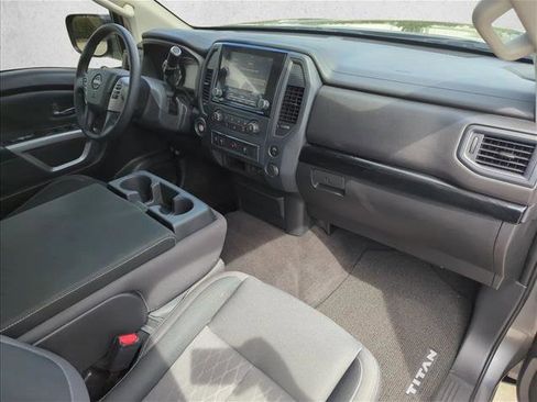 Used 2024 Nissan Titan SV RWD image 20