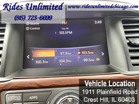 Used 2017 Nissan Pathfinder Platinum w/ Family Entertainment Package AWD/4WD image 32