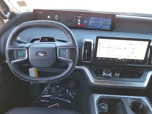 New 2025 Ford Expedition Platinum w/ Stealth Appearance Package image 9