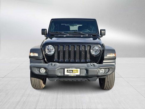 Used 2021 Jeep Wrangler Sport S image 3