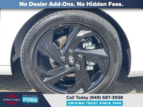 Certified 2026 Hyundai Elantra Sport FWD image 13