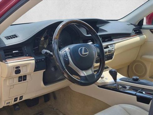 Used 2014 Lexus ES 350 w/ Premium Package FWD image 10