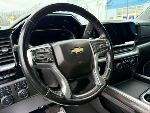 Used 2024 Chevrolet Silverado 3500 LTZ w/ LTZ Texas Edition image 35