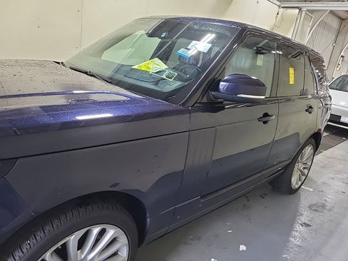 Used 2019 Land Rover Range Rover HSE AWD/4WD image 4