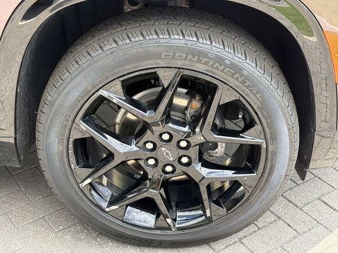 Certified 2024 Chevrolet Traverse RS FWD image 10