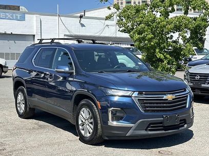 Used 2022 Chevrolet Traverse LT