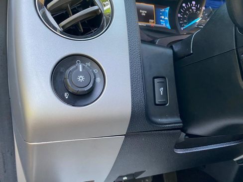 Used 2016 Ford Expedition Limited AWD/4WD image 73