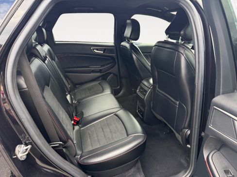 Certified 2023 Ford Edge ST-Line AWD/4WD image 18