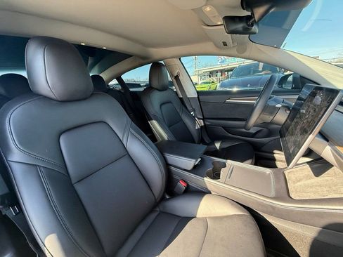 Used 2022 Tesla Model 3 Long Range image 24