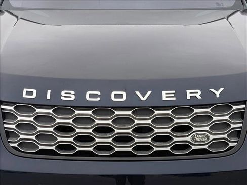 Used 2022 Land Rover Discovery S image 23