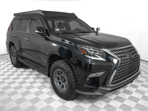 Used 2020 Lexus GX 460 Premium image 3