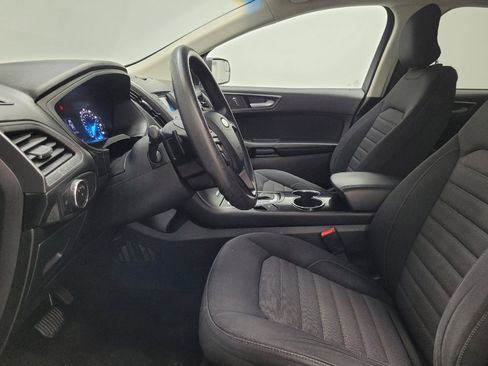 Used 2016 Ford Edge SE image 17