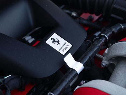 Certified 2025 Ferrari Purosangue image 13