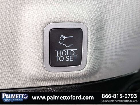Used 2023 Jeep Grand Cherokee 4WD 4xe image 14