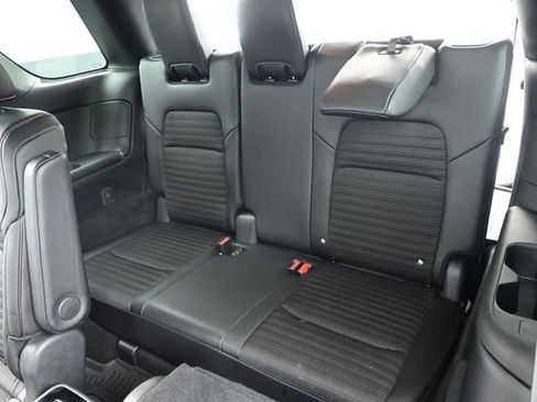 Used 2025 Nissan Pathfinder Rock Creek AWD/4WD image 15