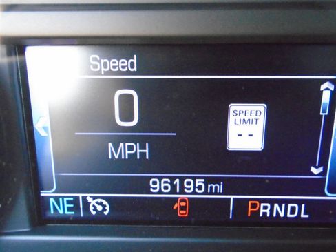 Used 2018 Chevrolet Suburban LT image 11