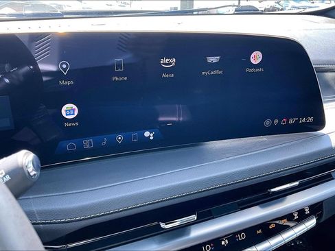 Used 2025 Cadillac XT4 Premium Luxury AWD/4WD image 29