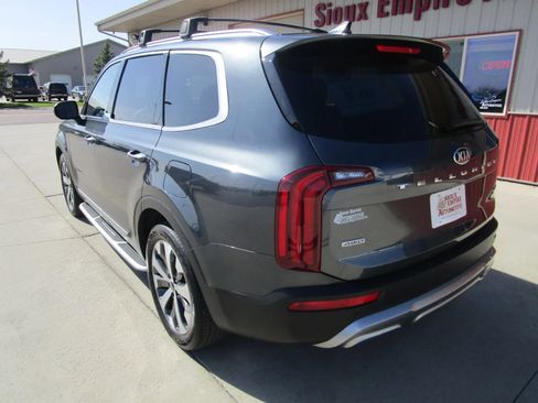 Used 2021 Kia Telluride S AWD/4WD image 8