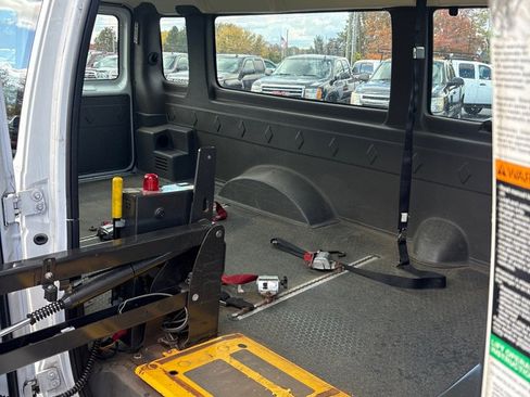 Used 2013 Ford E-350 and Econoline 350 Extended Super Duty w/ PWR Group image 13