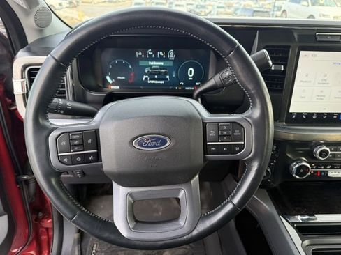 Used 2023 Ford F350 Lariat w/ Chrome Package image 13