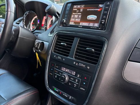 Used 2019 Dodge Grand Caravan GT FWD image 26