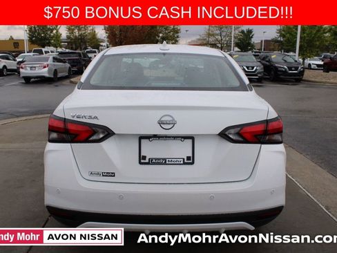 New 2025 Nissan Versa SV w/ Trunk Package image 4