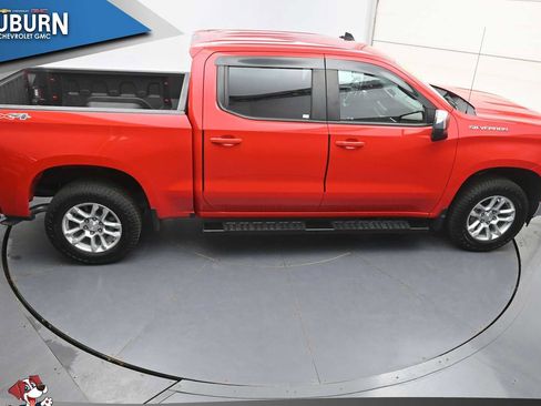 Used 2023 Chevrolet Silverado 1500 LT AWD/4WD image 34