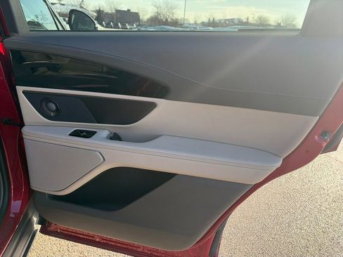 Used 2025 Lincoln Nautilus Premier w/ Equipment Group 102A image 33