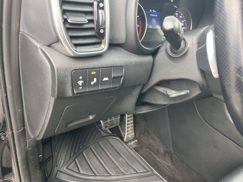 Used 2021 Kia Sportage S w/ S AWD Premium Package image 30