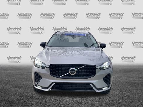 Used 2025 Volvo XC60 B5 Plus image 3