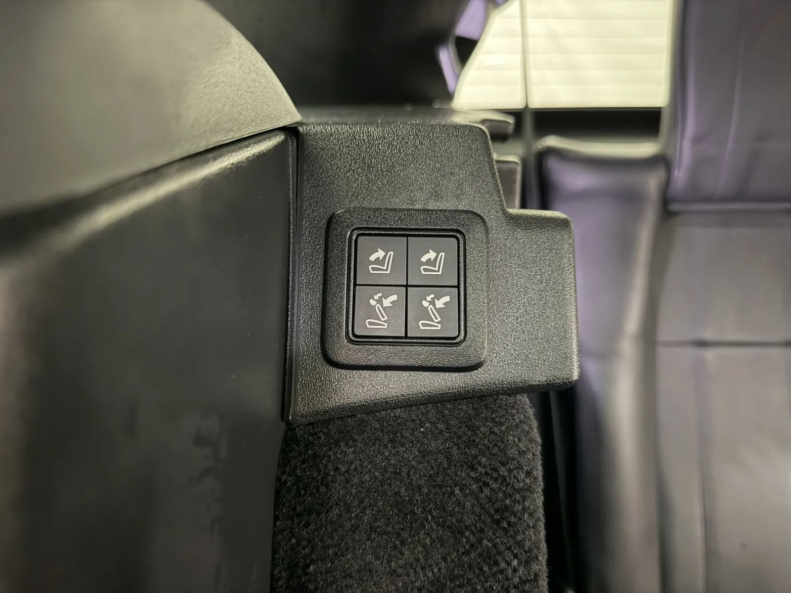 Used 2019 Land Rover Range Rover Sport HSE AWD/4WD image 43