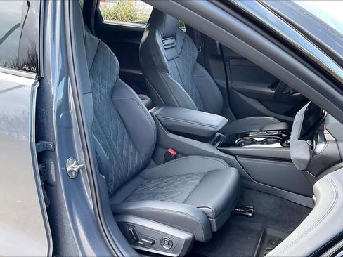 Used 2025 Audi S5 Prestige image 8