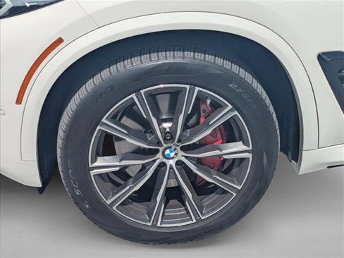 Certified 2024 BMW X5 xDrive40i w/ M Sport Package AWD/4WD image 21
