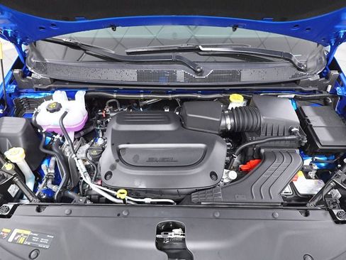 New 2026 Chrysler Pacifica Select w/ S Appearance Package image 30