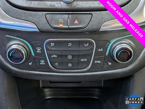 Used 2024 Chevrolet Equinox LT image 17