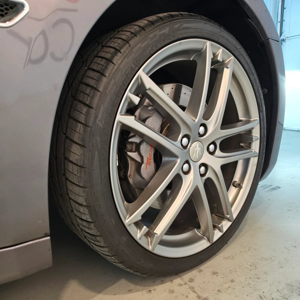 Used 2015 Maserati GranTurismo Sport RWD image 12