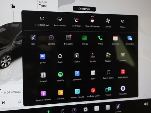 Used 2023 Tesla Model Y Long Range image 45