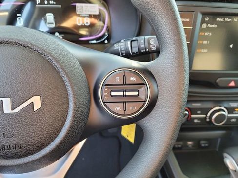 Used 2025 Kia Soul LX image 20