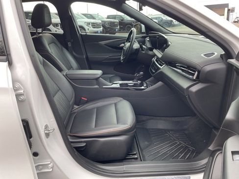 Used 2024 Buick Envista Avenir image 29