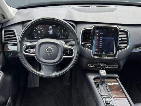 Used 2017 Volvo XC90 T6 Momentum w/ Vision Package AWD/4WD image 29