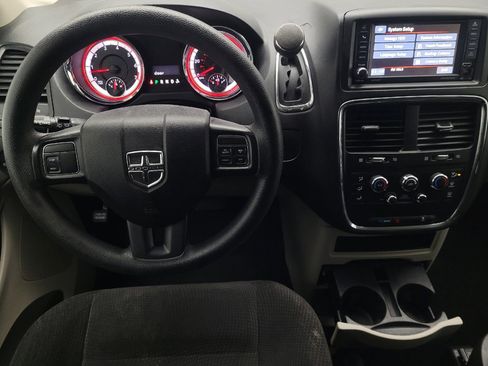 Used 2017 Dodge Grand Caravan SE w/ Power Window Group FWD image 22