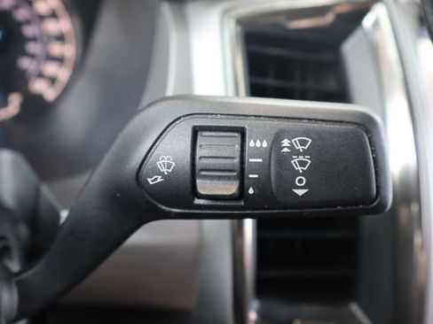 Used 2019 Ford Ranger XLT w/ Equipment Group 302A Luxury RWD image 35