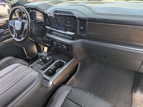 Used 2023 Chevrolet Silverado 1500 High Country w/ Technology Package image 13