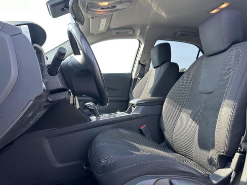 Used 2015 Chevrolet Equinox LT FWD image 11
