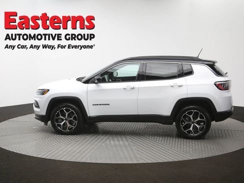 Used 2025 Jeep Compass Limited AWD/4WD image 61