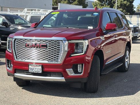 Used 2024 GMC Yukon Denali w/ Advanced Technology Package AWD/4WD image 8