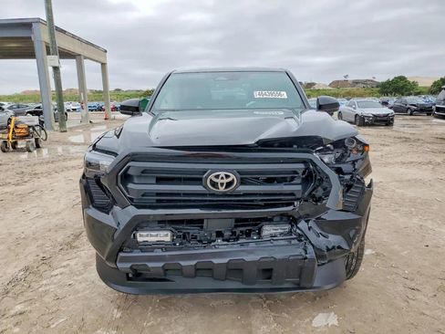 Used 2026 Toyota Tacoma SR5 AWD/4WD image 5