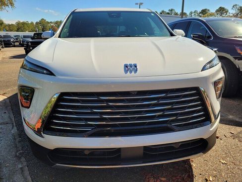 New 2025 Buick Enclave Preferred w/ Power Package image 2