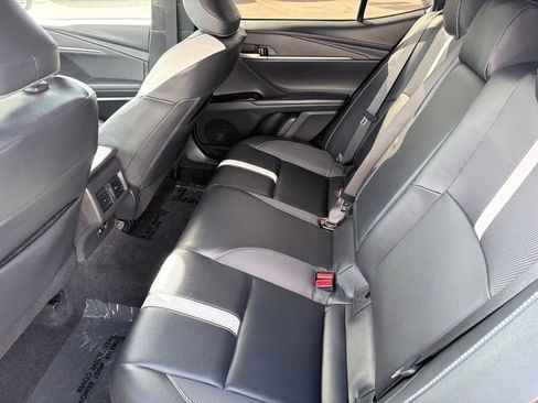 Used 2025 Toyota Camry SE w/ Convenience Package FWD image 7