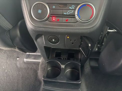 Used 2025 Ford Explorer ST image 18